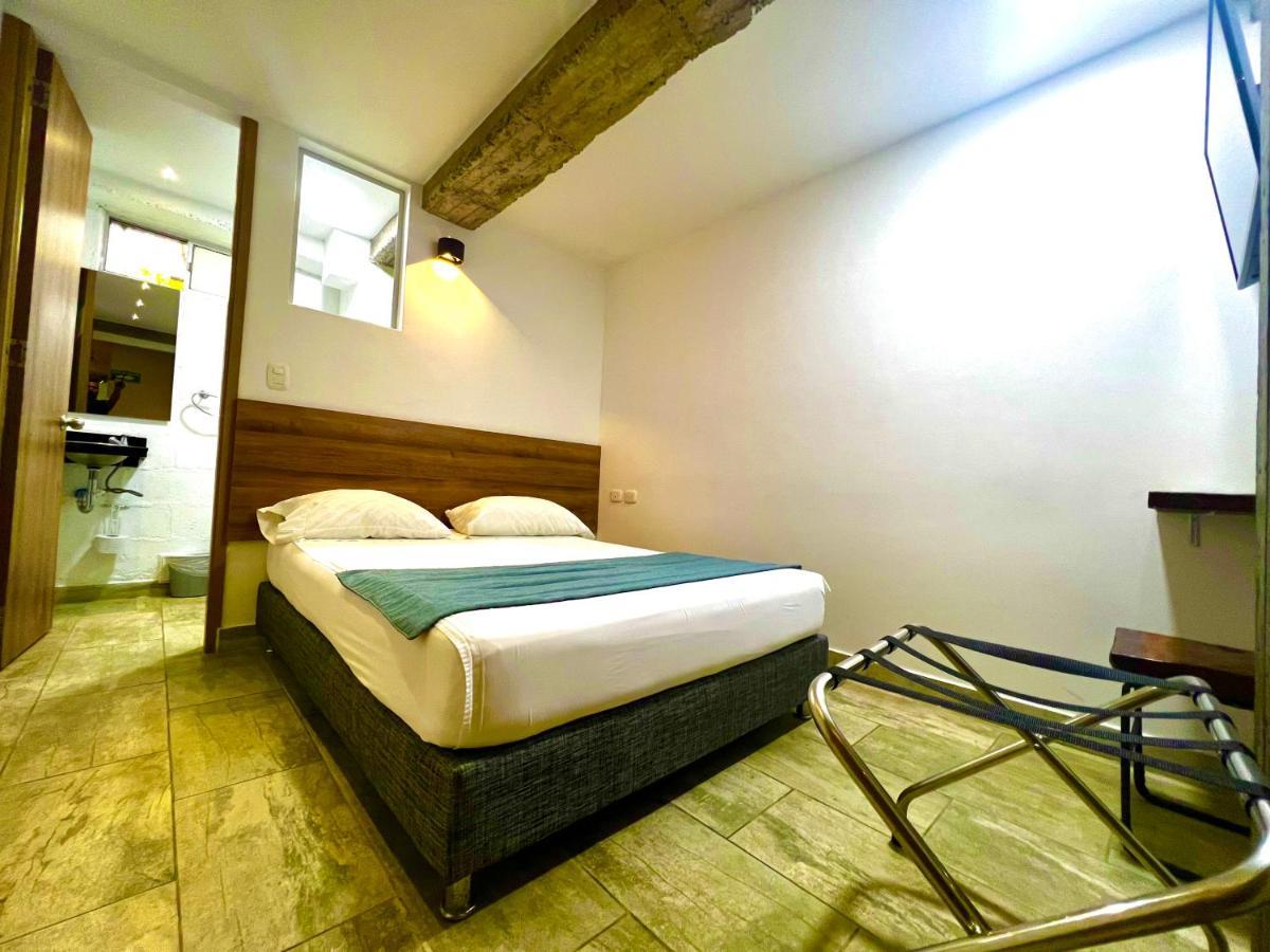 Carriqui Underground Hotel Pereira Exterior photo